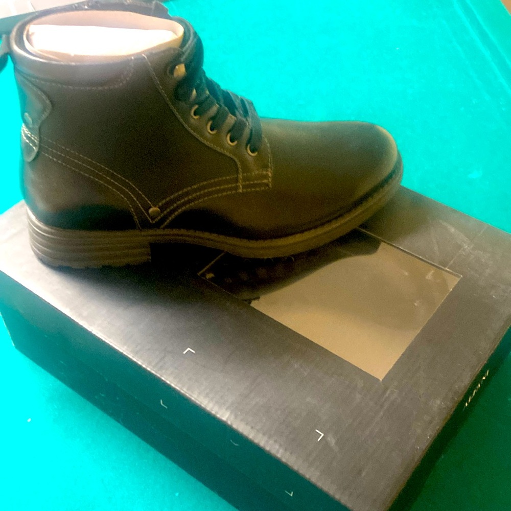 New black boots